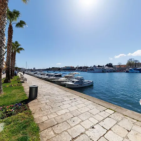 Peninsula Magical View By Belmont Realty Διαμέρισμα *