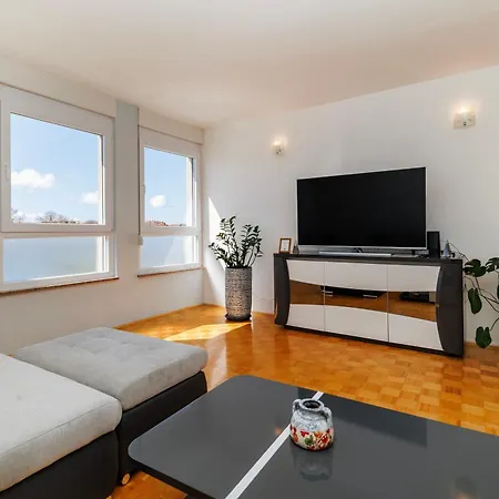 Peninsula Magical View By Belmont Realty * Ζαντάρ