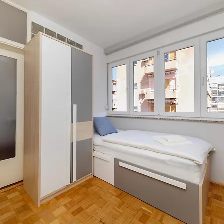 Peninsula Magical View By Belmont Realty Zara