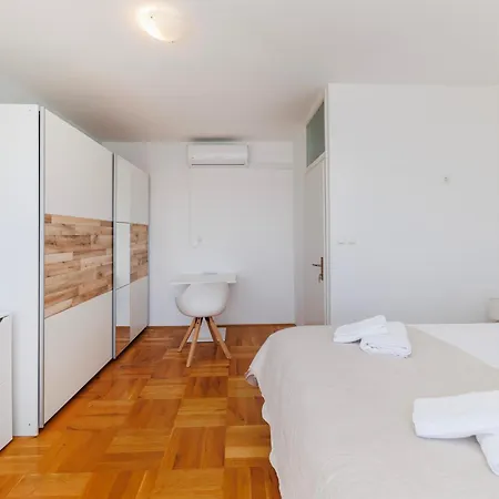 Apartamento Peninsula Magical View By Belmont Realty Zadar