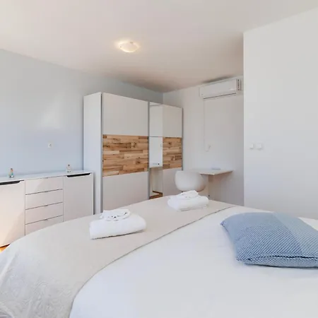Peninsula Magical View By Belmont Realty 公寓