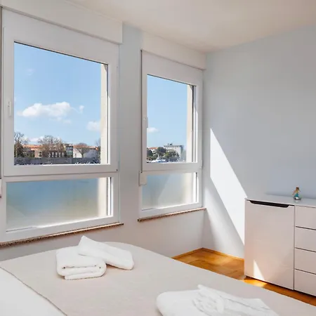 公寓 Peninsula Magical View By Belmont Realty