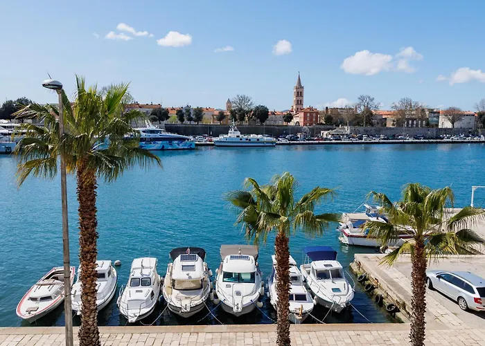 Peninsula Magical View By Belmont Realty Apartment